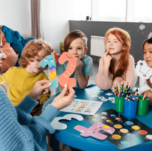 Les jeux de construction qui éveillent l’imagination - Montevia Kids